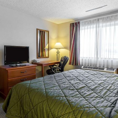 Quality Inn Delta Gateway To Rocky Mountains Esterno foto